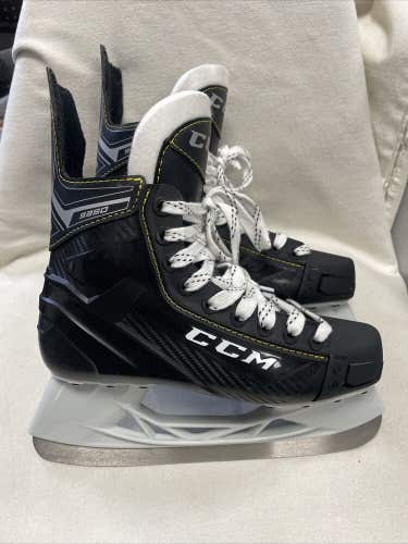 Int Size 5 CCM TACKS 9350 Ice Hockey Skates