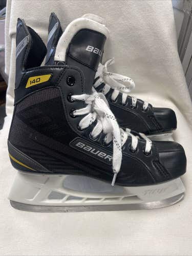 Senior Adult Size 8 Bauer Supreme 140 Ice Hockey Skates