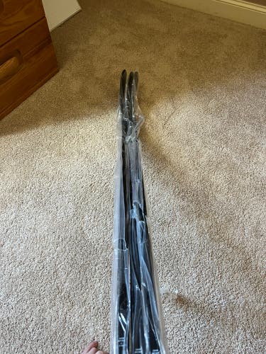 New Senior Bauer Left Hand P92  Vapor Hyperlite 2 Hockey Stick