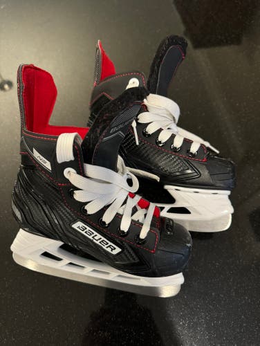 New Bauer Youth NS Skates Size Youth 11