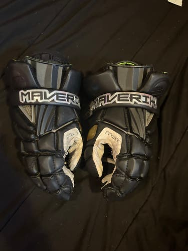 Maverik Max’s 13