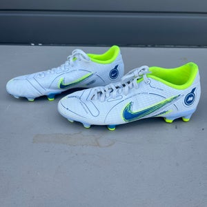 Blue Used Youth Men's Nike Mercurial Low Top Cleats Molded Cleats 3Y
