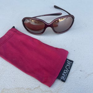 Brown Used Women's Adult Medium Oakley Sunglasses