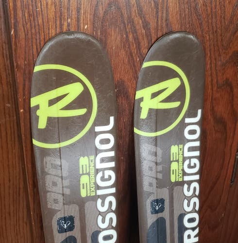 93cm Kids Skis ROSSIGNOL EXP. E PRO with KIDS ROSSIGNOL COMP KIDS 4.5 Bindings *USED*CLEAN