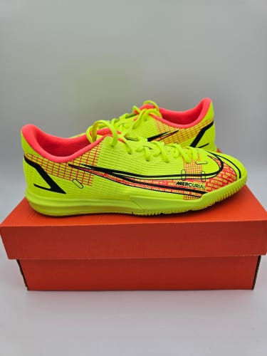 Nike Mercurial Vapor 14 Academy IC GS 'Motivation Pack' Soccer Shoes Size 4Y