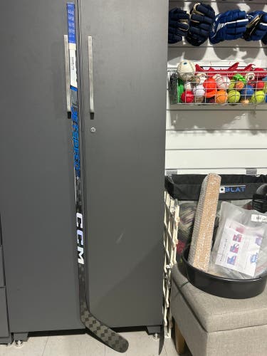 Used Intermediate CCM Left Hand P29  Jetspeed FT6 Pro Hockey Stick