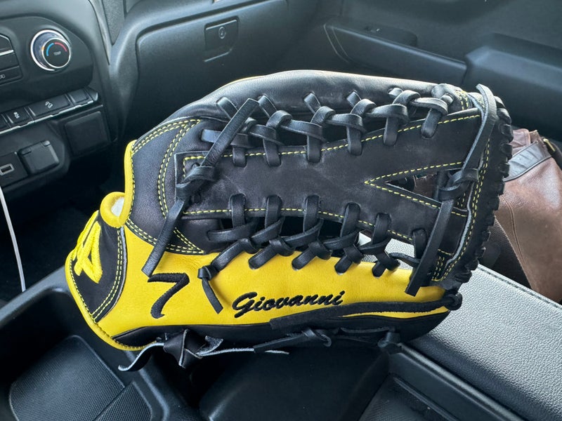 Baseball glove 44 Signature Series