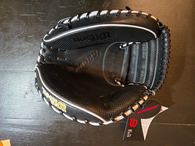 New A2000 M1DSS 2023 Wilson Catcher's Baseball Glove 33.5"