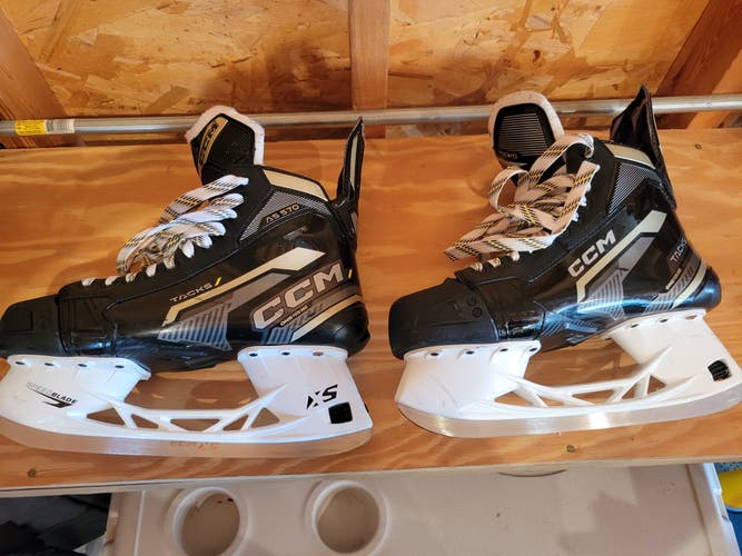 Used CCM Tacks Hockey Skates Regular Width 10.5