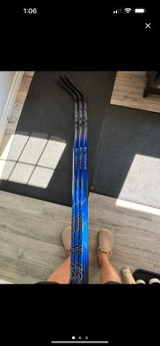 2 Pack New Senior Bauer Left Hand P92 Vapor Hyperlite 2 Hockey Stick