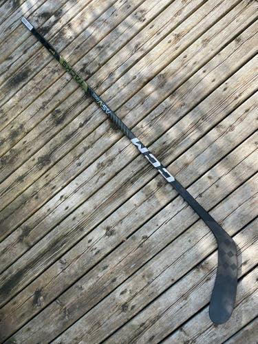 New Senior CCM Super Tacks AS-V Pro Right Handed Hockey Stick P28