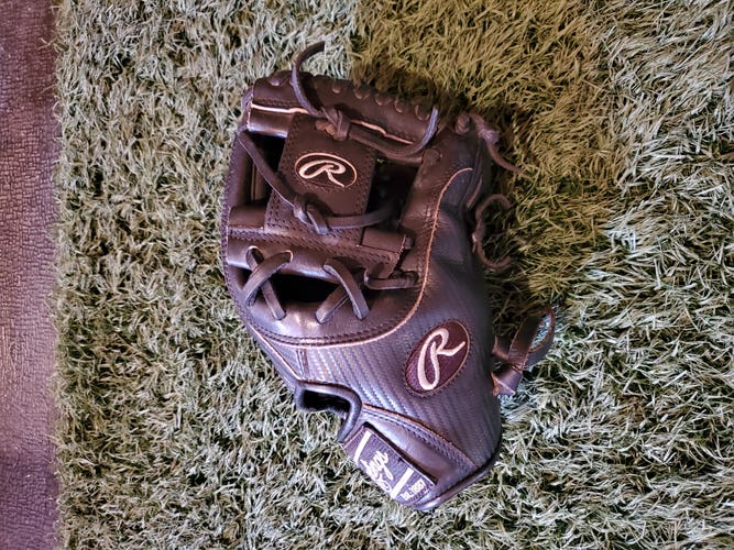 Infield 11.5" Heart of the Hide Baseball Glove