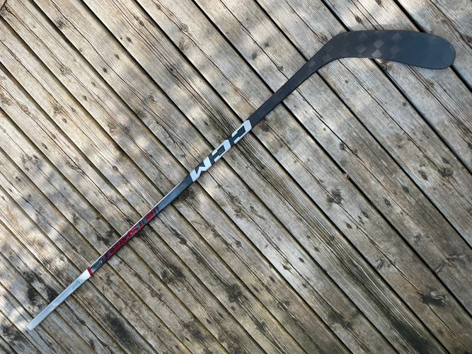 New Senior CCM Jetspeed FT6 Pro Right Handed Hockey Stick P28