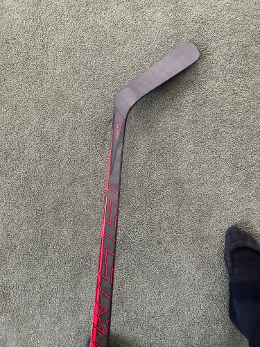 New Senior CCM Right Handed Mid Pattern Pro Stock JetSpeed FT4 Pro Hockey Stick