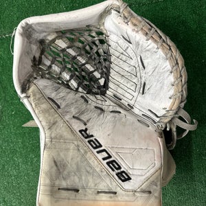 Bauer Mach Goalie Glove | Senior Regular