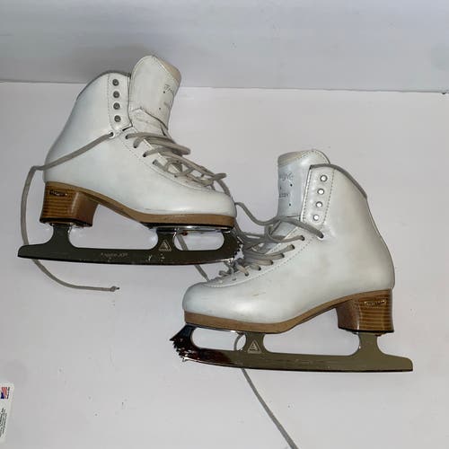 Jackson freestyle figure skates FS2190 Size 6 R Ultima ASPIRE XP BLADES 9 1/4