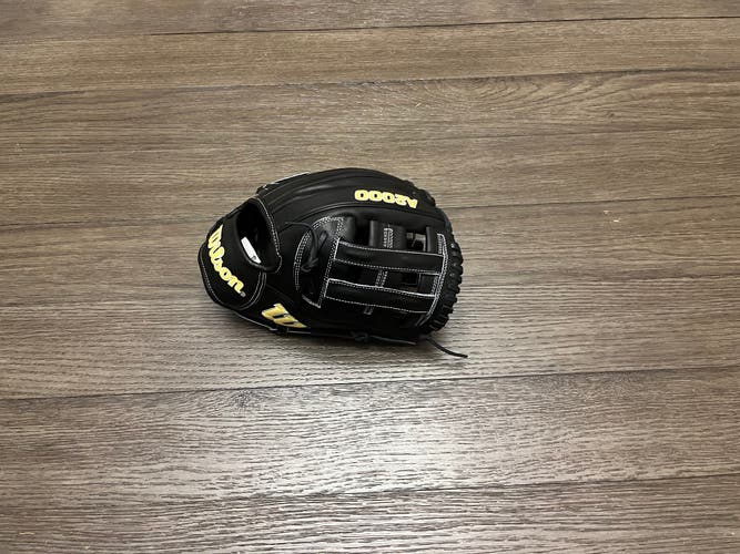 New Wilson A2000 PP05 11.5” H Web