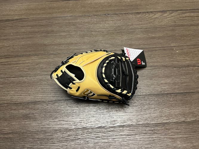 New Wilson A2000 1790 34” Catchers Mitt