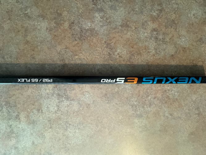 Used Intermediate Bauer E5 Pro Right Handed P92 / 65 Flex Hockey Stick