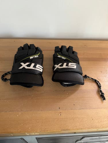 Youth STX 200 Lacrosse Gloves
