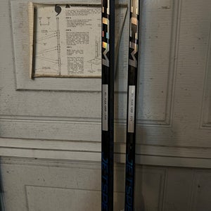 New Senior CCM Right Handed P29  Jetspeed FT7 Pro Hockey Stick