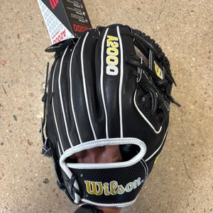 Black New Wilson A2000 Right Hand Throw Infield Baseball Glove 11.5"