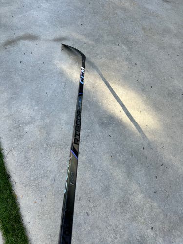 New Senior CCM Right Handed P29 Trigger 9 Pro Hockey Stick