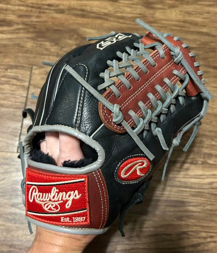 Right Hand Throw Rawlings R9 Baseball Glove 11.5"