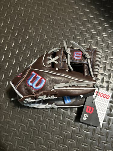 Wilson A1000 (RHT) 11.5” Adult Baseball Glove