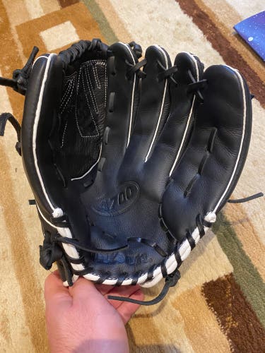 Wilson A700 Fastpitch 12.5” RHT Glove