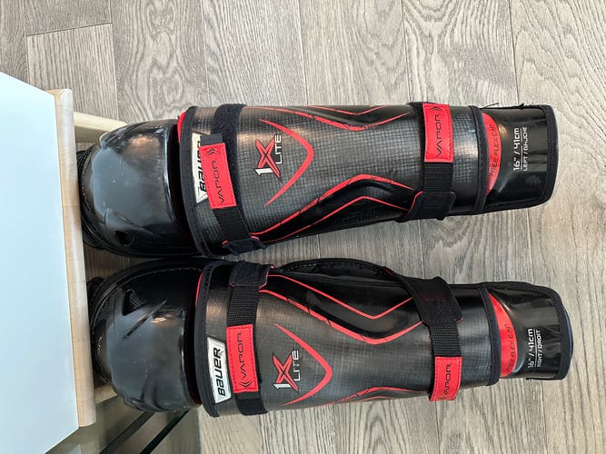Used Senior Bauer 16"  Vapor 1X Lite Shin Pads