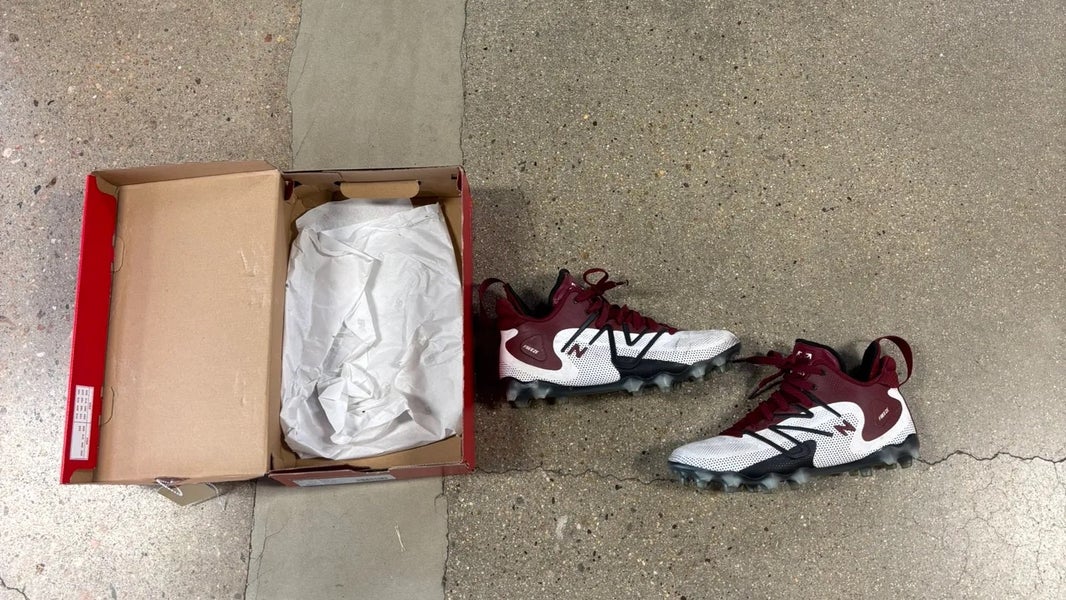 Burgundy Used Size 7.0 Men's New Balance Freeze 4.0 Mid Top Cleats