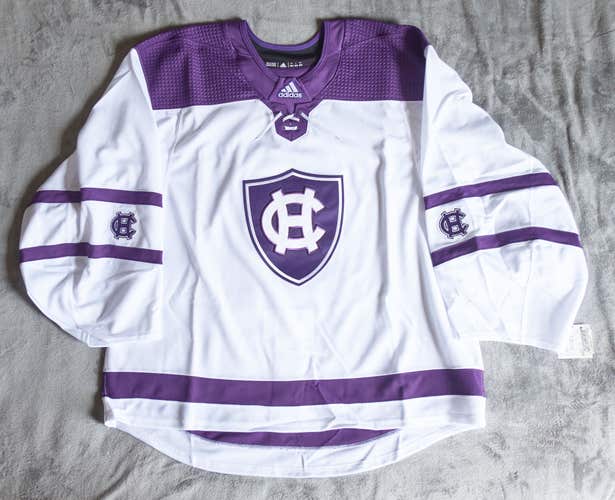 Holy Cross Crusaders Authentic MiC Adidas Hockey Jersey Goalie Size 58 G Pro Stock