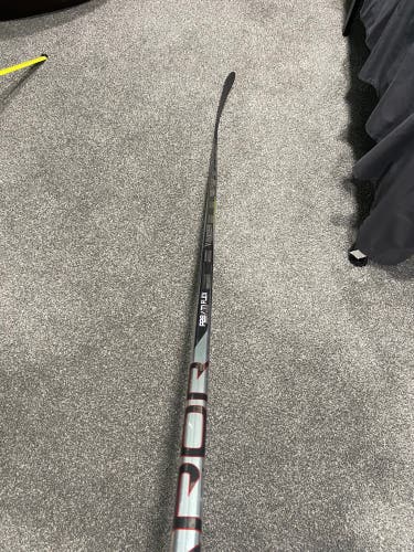 Bauer hyperlite2 stick