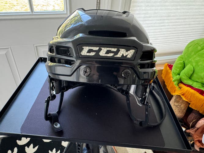 Medium CCM Super Tacks X Helmet
