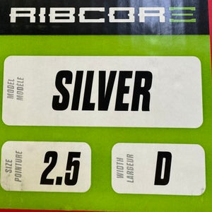 New CCM Silver Skates Size 2.5