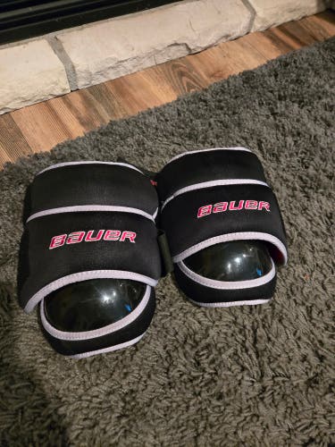 Bauer Goalie Knee Pads
