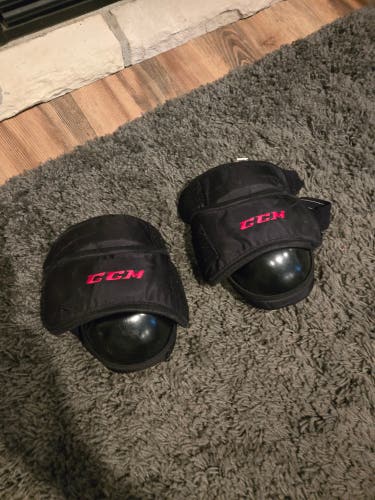 CCM Goalie Knee Pads