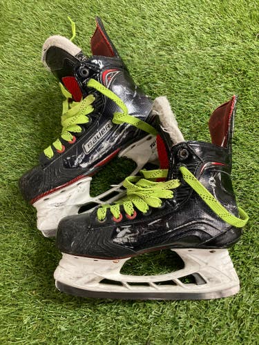 2017 Bauer Vapor X800 | Junior 3.5 | Regular
