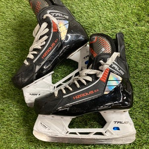 TRUE HZRDUS 5X Hockey Skates | INT 5.5 | Regular