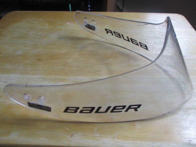 Used Bauer Bauer Goalie Throat Protector - Senior