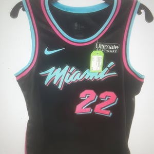 Used Large Adult Unisex Nike Jersey