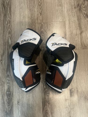 Senior CCM Super Tacks Elbow Pads- L