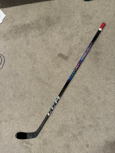 Senior CCM Right Handed P28 RibCor Trigger 8 Pro Hockey Stick