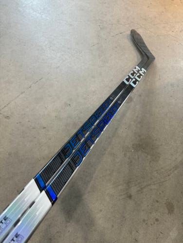 2 PACK NCAA 95 Flex New Senior CCM Pro Stock Left Hand P28 Jetspeed FT6 Pro Hockey Stick