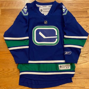YOUTH Vancouver Canucks Hockey Jersey