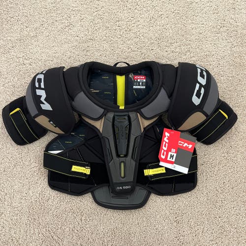 (Size Medium) CCM Tacks AS580 Shoulder Pads Senior Brand New
