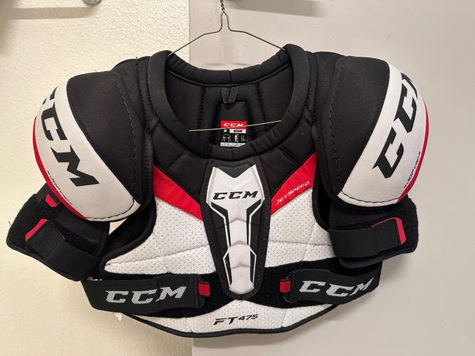Used Medium Senior CCM JetSpeed FT475 Shoulder Pads