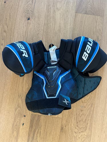 Like NEW - Bauer Shoulder Pads!