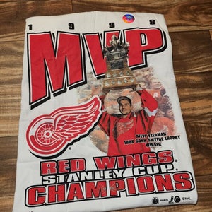NEW Vintage Detroit Red Wings NHL 1998 Stanley Cup Champions T Shirt Size Large